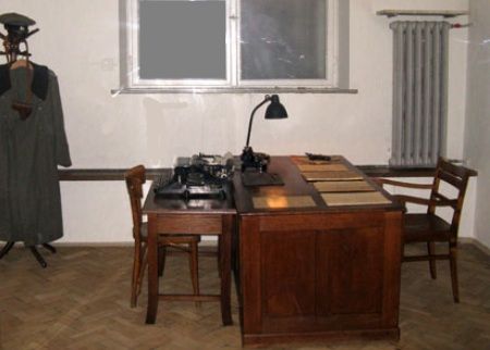 interrogationroom.jpg